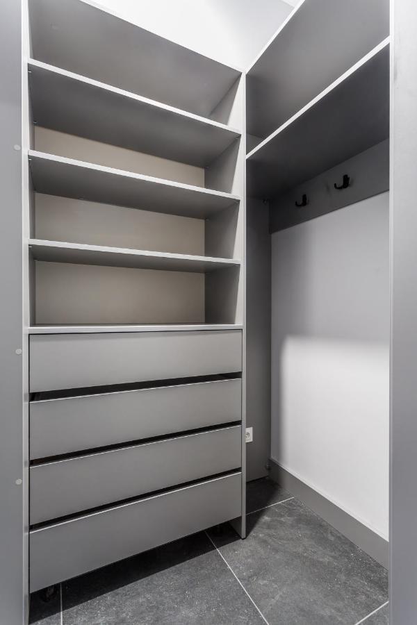 Resinest Apartamenty Jurowiecka J17 比亚韦斯托克 外观 照片
