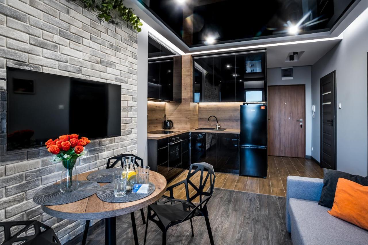 Resinest Apartamenty Jurowiecka J17 比亚韦斯托克 外观 照片